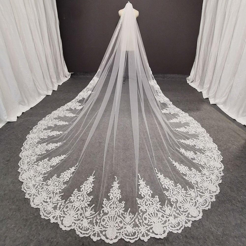 Long Lace Bridal Veil With Comb - VeilsGalore