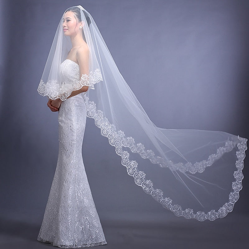 One Layer Veil with Lace Edge
