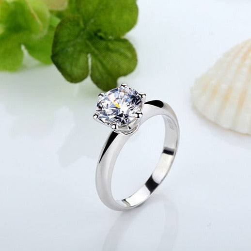 Solid 18K White Gold Solitaire Ring