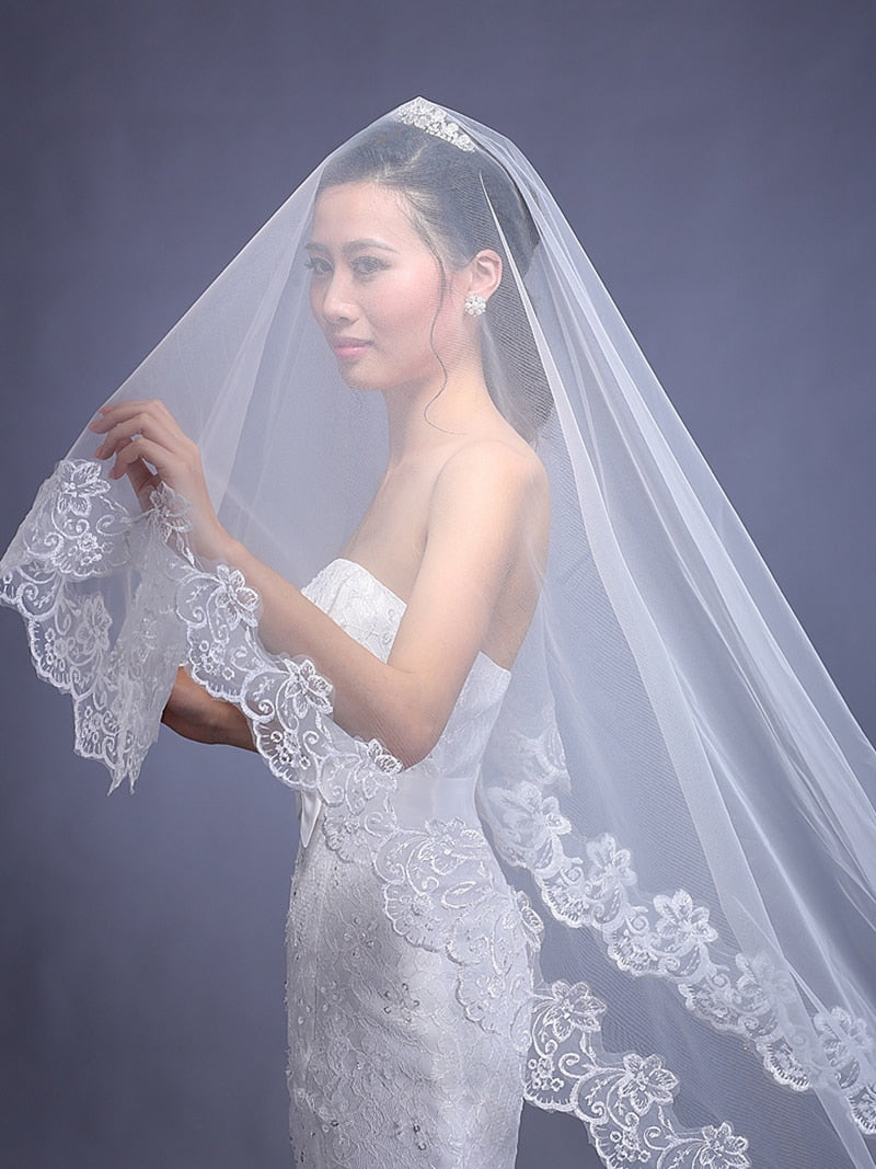 One Layer Veil with Lace Edge